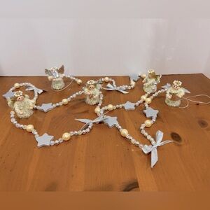 Avon vintage 2000 angel garland with original box